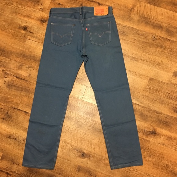 EUC Men’s Levi’s jeans - Picture 2 of 3